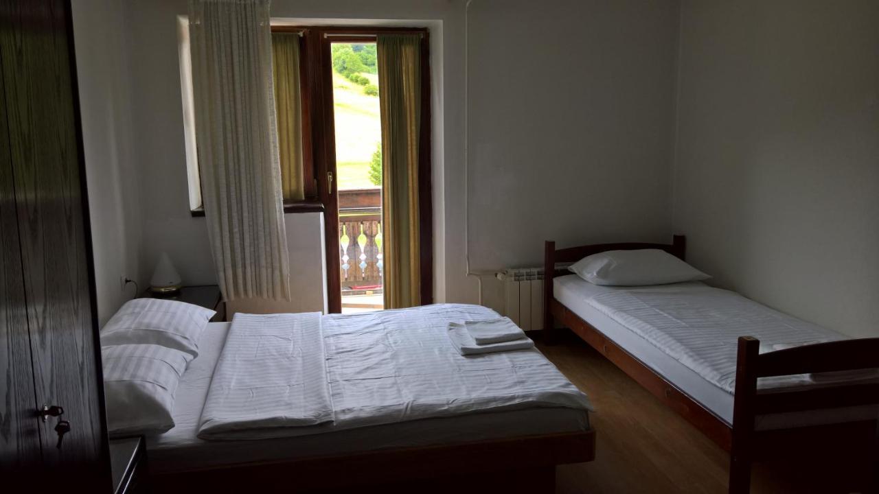 Bed and Breakfast Gostilna Lokve Exterior foto